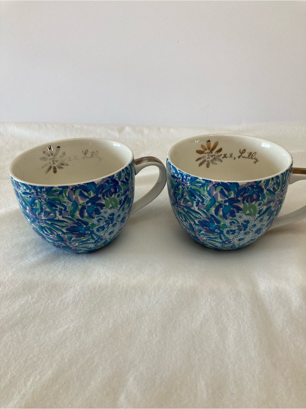 Lilly Pulitzer Blue, Purple and white Floral Stoneware Mug with gold accents 2